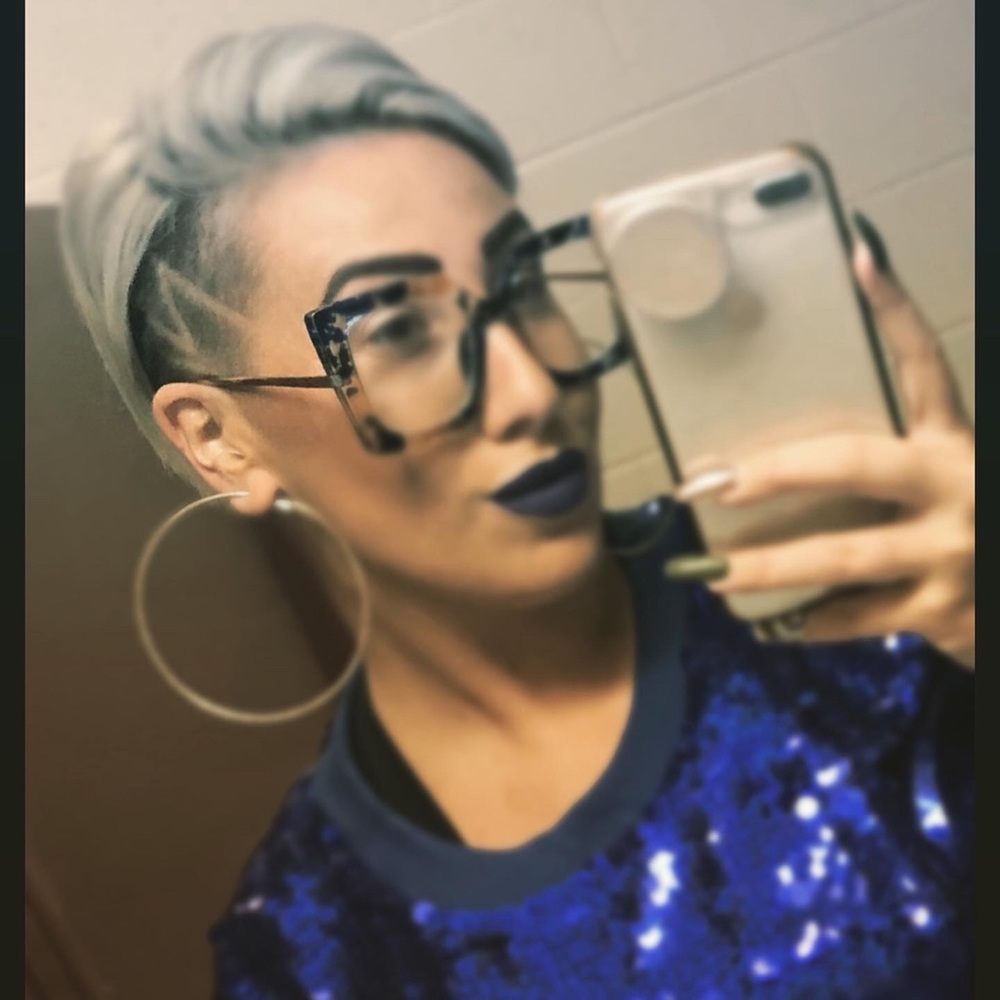 Meet your Posher, Alana